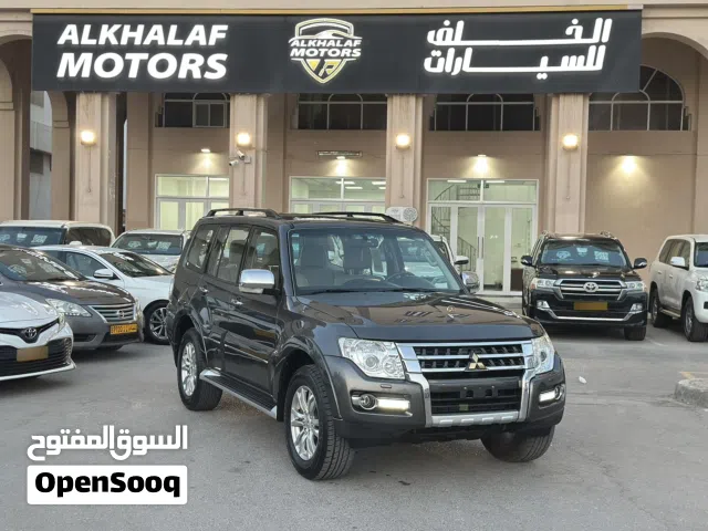 ميتسوبيشي الدفع الرباعي باجيرو جي ال اس 2019