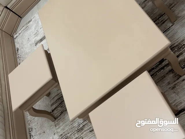 طاولة خماسية جديدة مش مستعملة خديته بي 650 نبي نبيع 500 وكاتروات لوح دمياطي ليهم ناس خاصة سعرهم 250