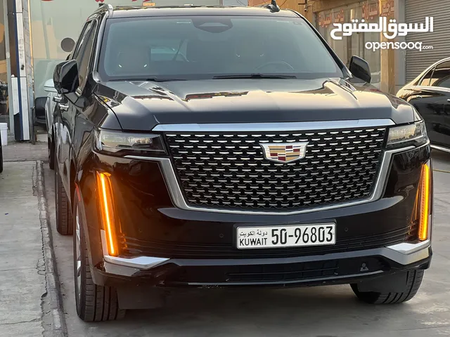 SUV Cadillac in Kuwait City