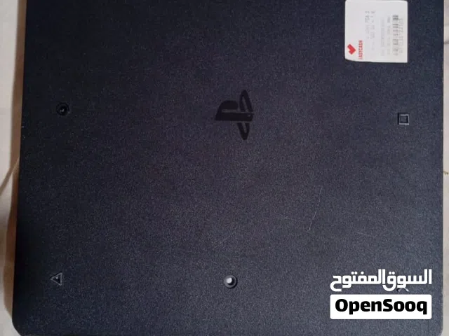 Play 4 slim + manette + cd fc25 في تونس