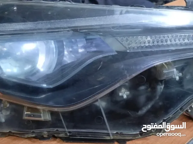 ليت كورولا جهة اليمين LE