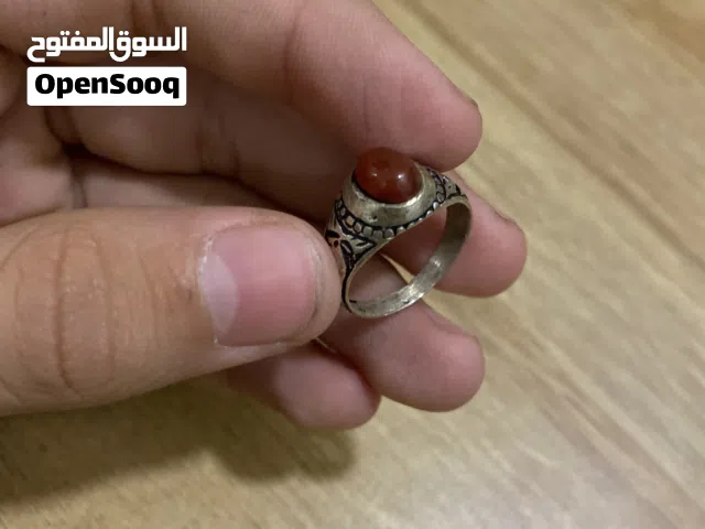 خاتم قديم جداً