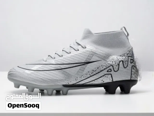 Football shoes