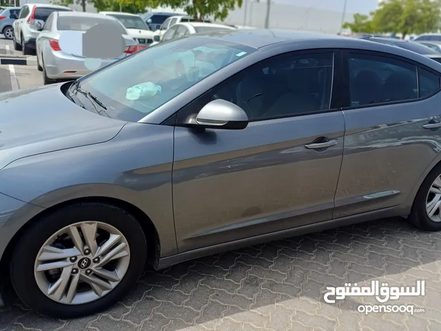 Hyundai Elantra 2020