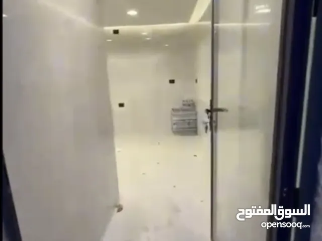 للبيع شقه ارضيه في الجبييه الاردن موقع مميز قريب من جامعه عمان واشارات المنهل