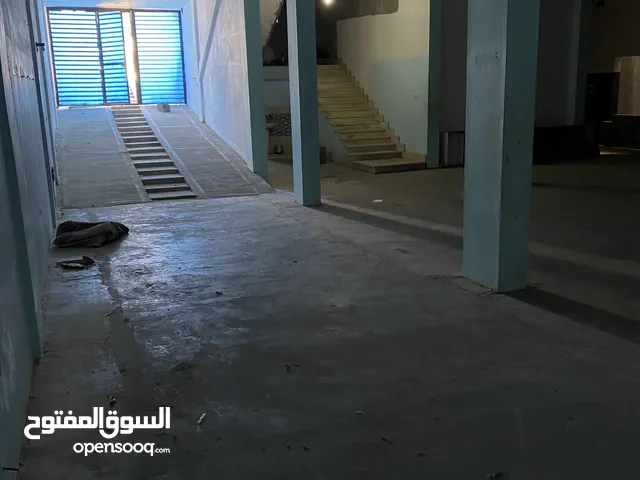 بدروم للايجار في الخمس