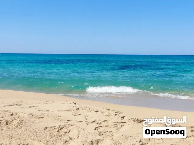 قطعة أرض 200متر للبيع تبعد علي البحر800مترفي قصر خيار اولاد حسين (بحر المعطان )