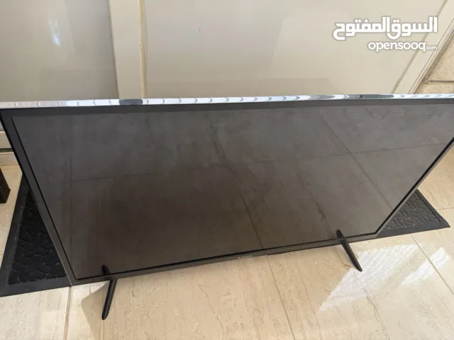شاشة سمارت 32 إنش ( شاشة خارجية مكسورة )