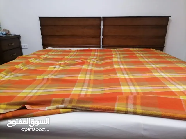 2 تخت شباب مستعمل