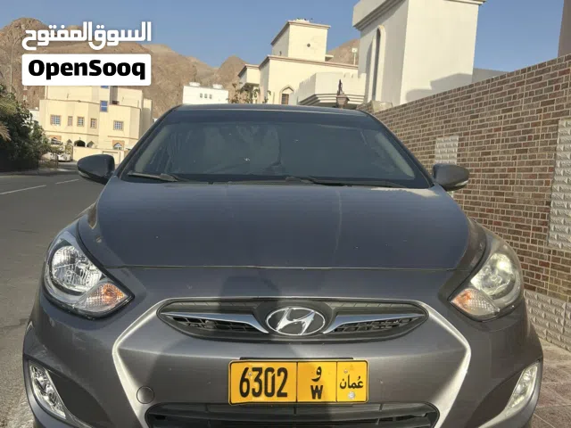2015 هيونداي اكسنت Standard