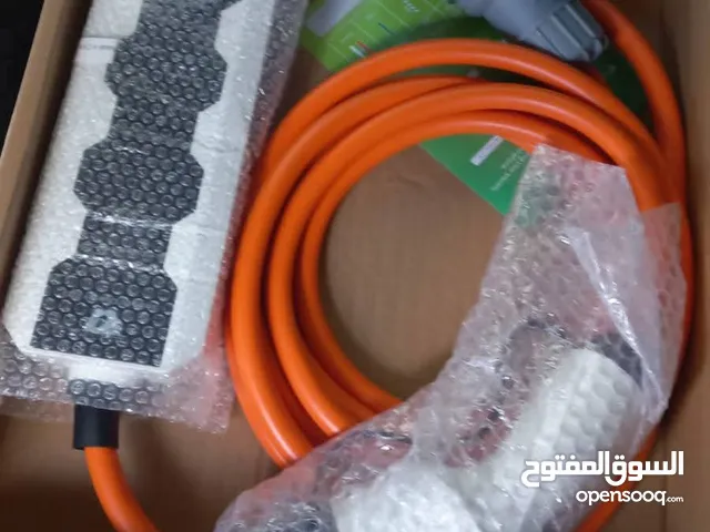 شاحن الفا جديد مكفول ب152 دينار فقط لاغيرر اخر اصدار شواحن EV charger ب130 دينار جديد