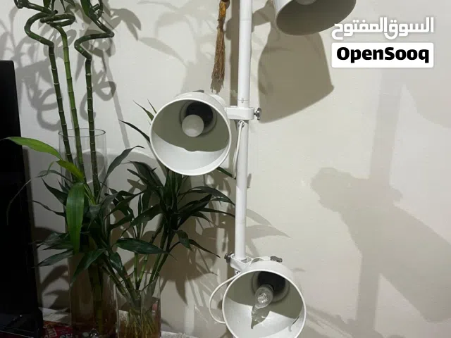 ضوء كالجديد بحاله ممتازه