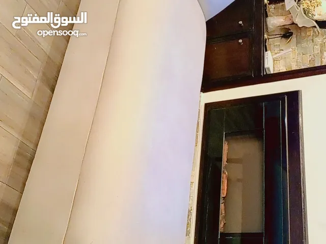 Love Seat بيج