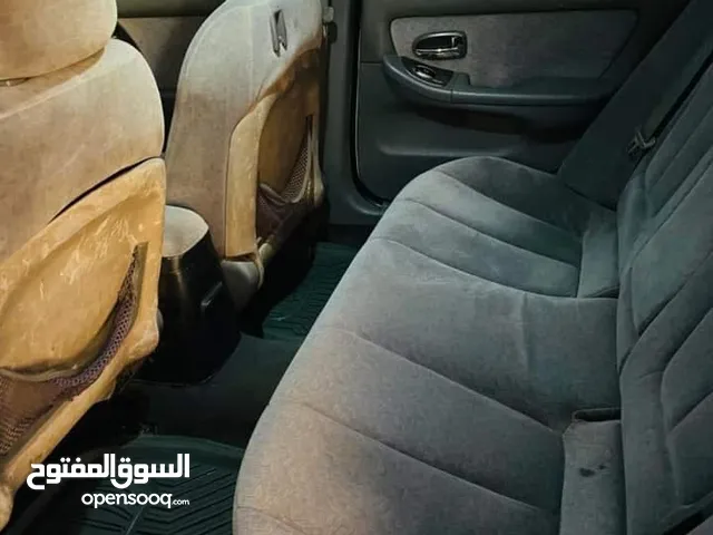 هونداي افانتي2004