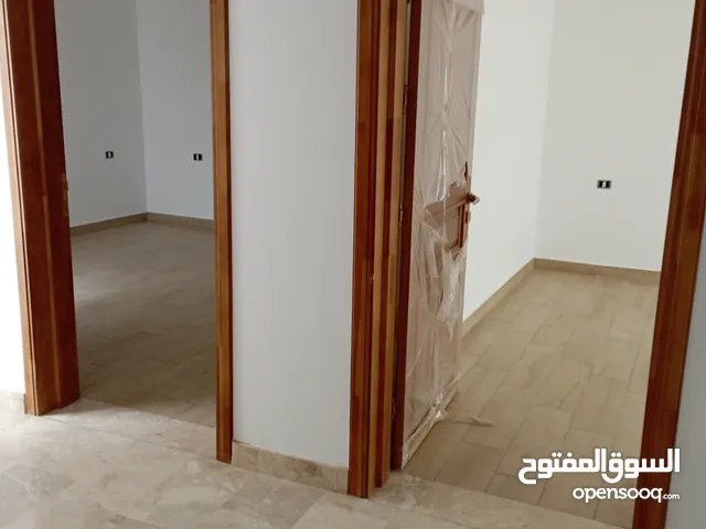 340 m2 More than 6 bedrooms Villa for Sale in Tripoli Zanatah
