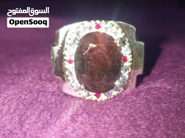 خاتم ياقو ت أزرق مع الأحمر تنزاني من النوادر natural untreated winza sapphire Tanzania stone ring