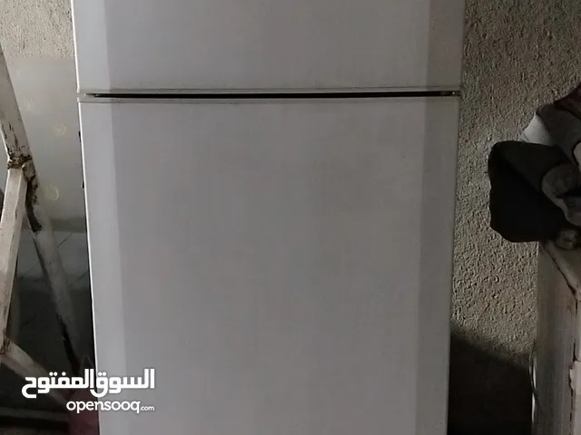 ثلاجة جدا نضيفة استعمال كلش قليل