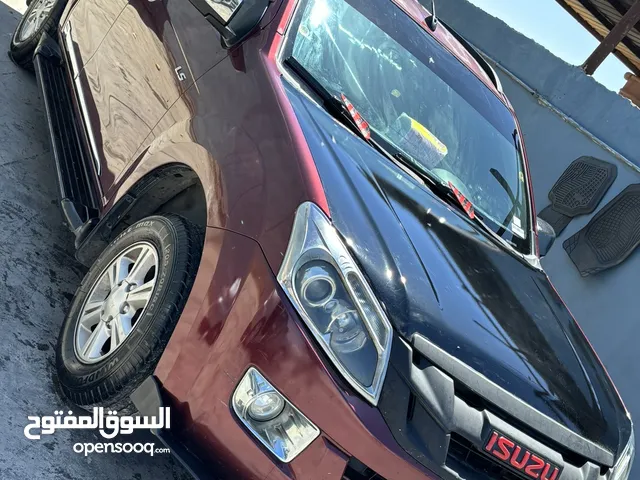 Isuzu D-Max 2014 in Mafraq