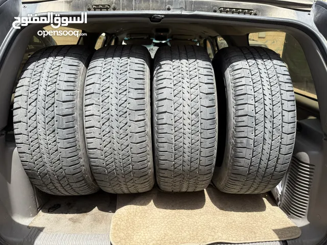 للبيع عدد اربع تواير بريجستون مقاس 275/60/20 صناعه اليابان