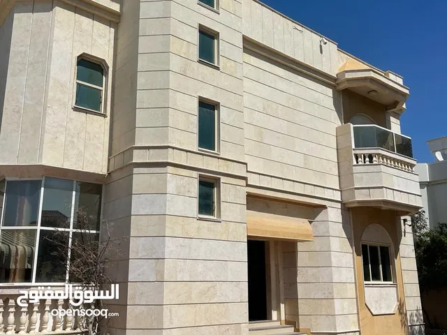 1000 m2 More than 6 bedrooms Villa for Sale in Sharjah Wasit