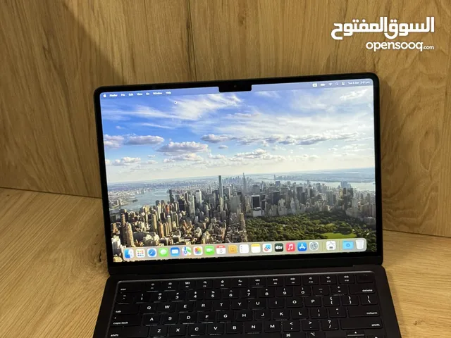 MacBook Air 2024, M3-Chip, 8RAM, 256