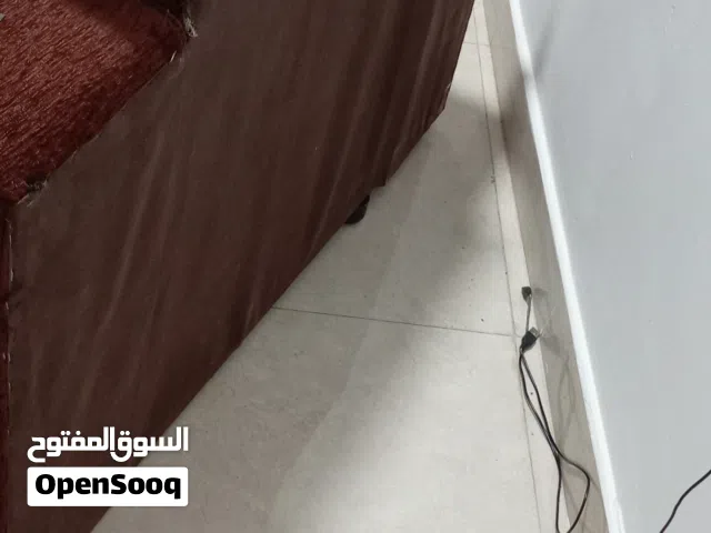 كنبة واحدة فقط للبيع (كرسي واحد)