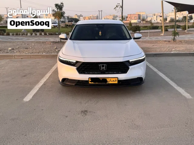 2024 هوندا اكورد EX
