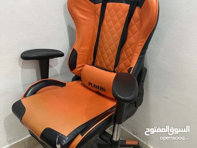 كرسي ألعاب لون مميز مع مساج هزاز