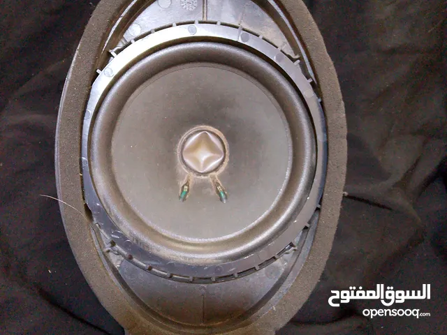 سماعات سياره امريكي مستعمل قليل في حاله الوكاله