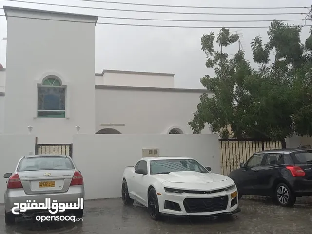 217 m2 4 Bedrooms Townhouse for Sale in Muscat Amerat