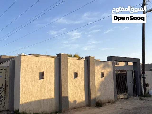 200 m2 2 Bedrooms Townhouse for Rent in Tripoli Wadi Al-Rabi