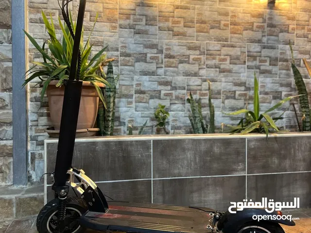 سكوتر الوحش بعزم 3500 w وسرعه تتجاوز 50 k/m