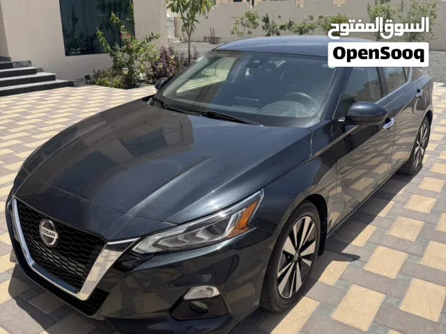 2022 نيسان التيما SV