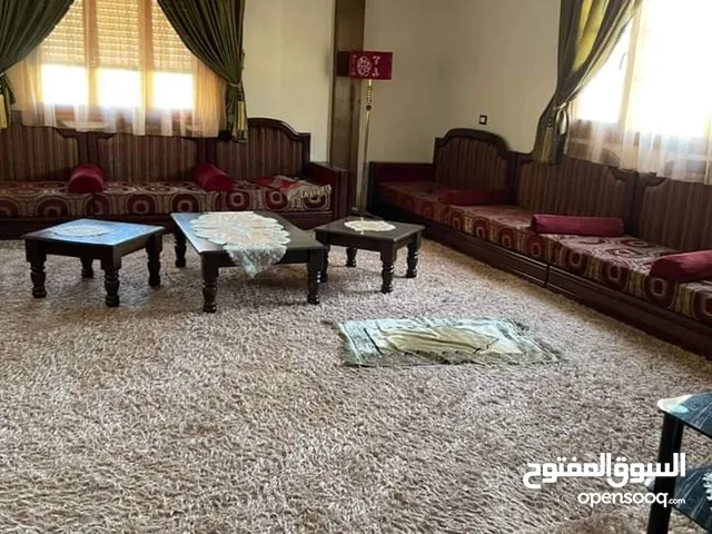 720m2 More than 6 bedrooms Townhouse for Rent in Tripoli Souq Al-Juma'a