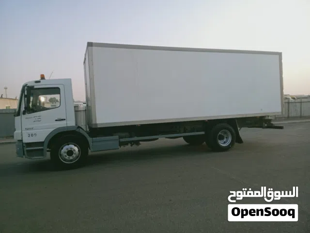 للبيع شاحنه مرسيدس 1217 موديل 2007