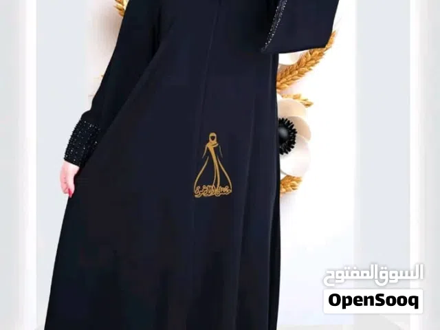 وصلت حديثًا إلى متجر رونزا  تشكيلة عبايات جديدة بتصاميم راقية ولمسات فخمة تخطف الأنظار