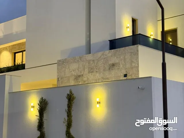 فيلا جديدة للبيع لم تسكن بعد في الهواري حي الصفوة