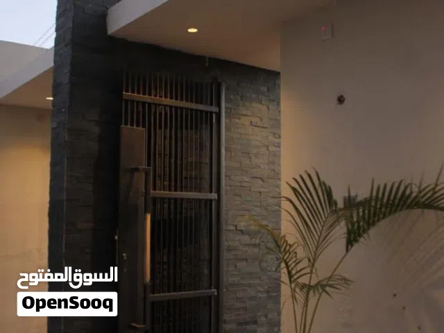 فلا و 3 طوابق مساحه 625 للبيع دره الحلفايا من المالك مباشرة