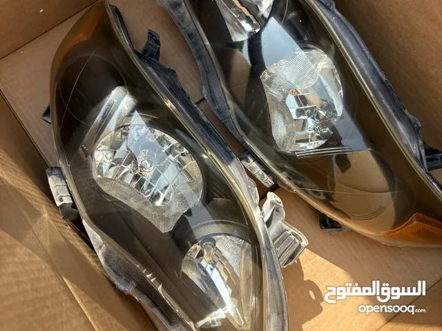 مصابيح أمامية بلون كهرماني لسيارة كورولا 2011 - 2013