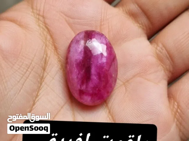 احجار كريمة الي يريد يبادل بالاحجار او عنده خاتم