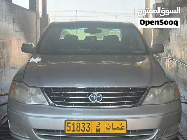 2000 تويوتا افالون XLS