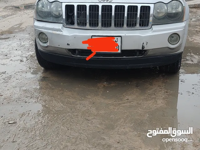 Jeep Grand Cherokee Overland in Tripoli