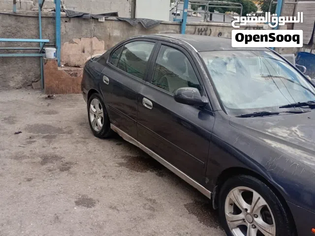 2001 هيونداي النترا SE