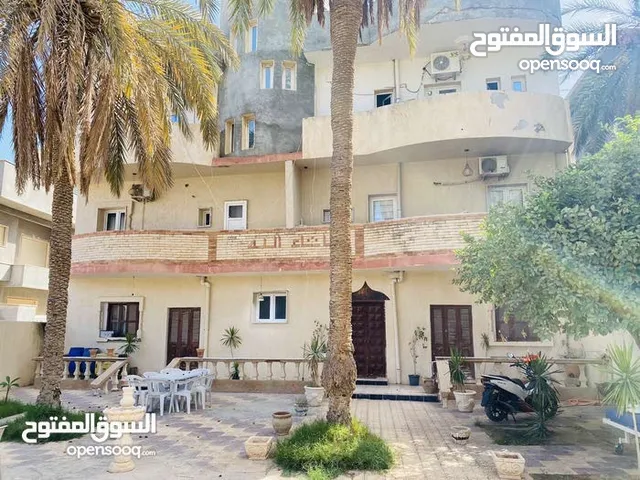 190m2 More than 6 bedrooms Townhouse for Sale in Tripoli Souq Al-Juma'a