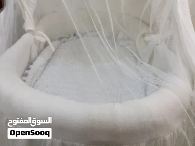 سرير أطفال استخدام أسبوعين  للطفل والطفلة سعر الواحد 25 ريال قابل تفاوض