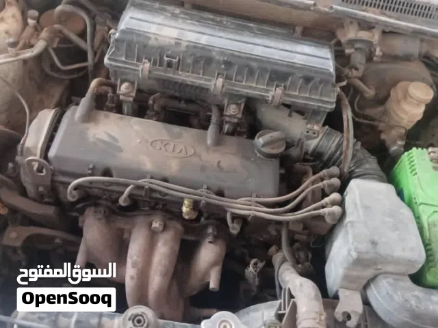كيا مديل 2004 جير عادي فيها بدايه صرفيه