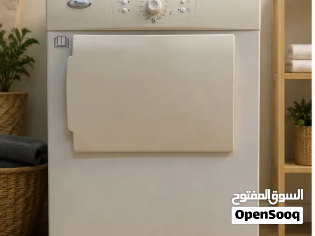 نشافة ملابس Whirlpool سعة 7 كيلو بحالة ممتازة للبيع ونظيفة جدا من الداخل ما شاء الله عليها