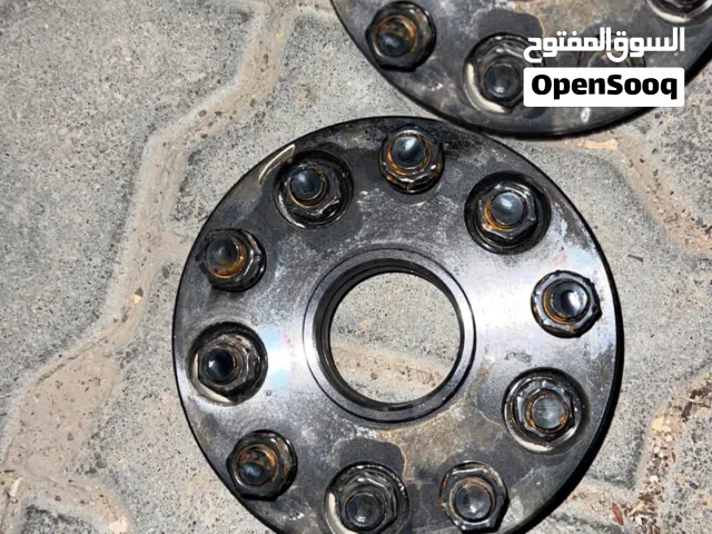 سبيسرات الماني هفي ديوتي عدد 2   وتلبيسه كراسي ستيشن و داعميه نيسان بلاتينيوم