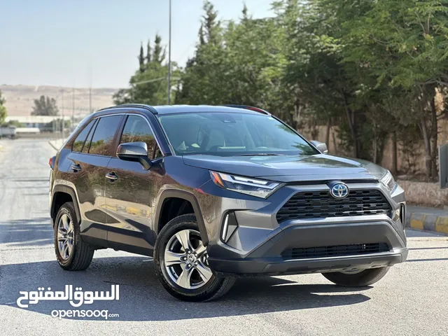 Used Toyota RAV 4 in Zarqa