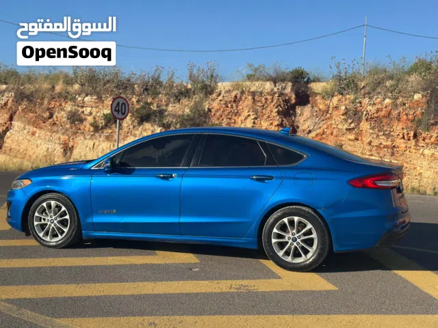 2019 فورد فيوجن SEL